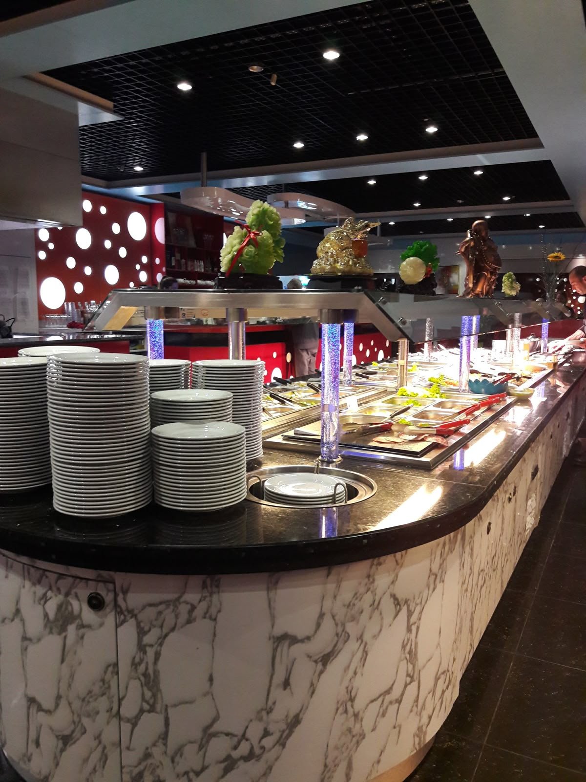 VOCO HOTEL - Image 4