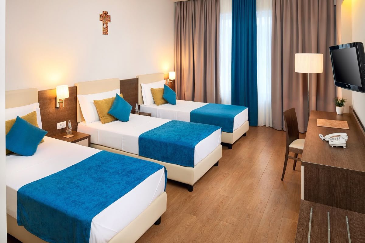 VOCO HOTEL - Image 9