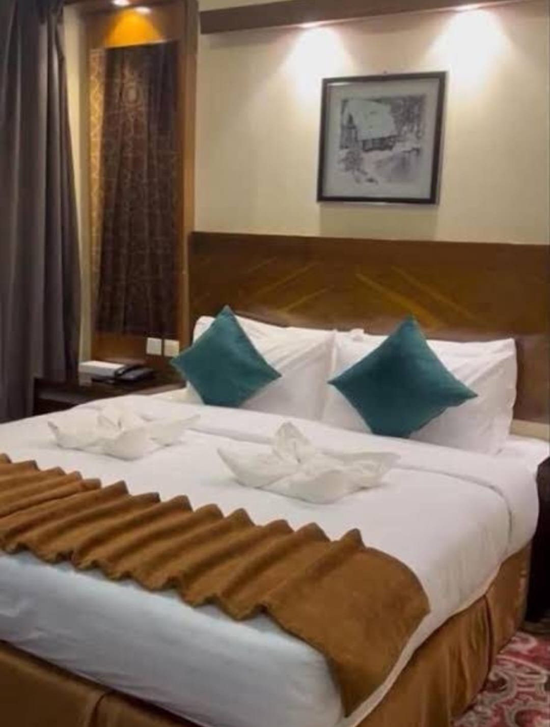 Sky view Hotel - Image 5