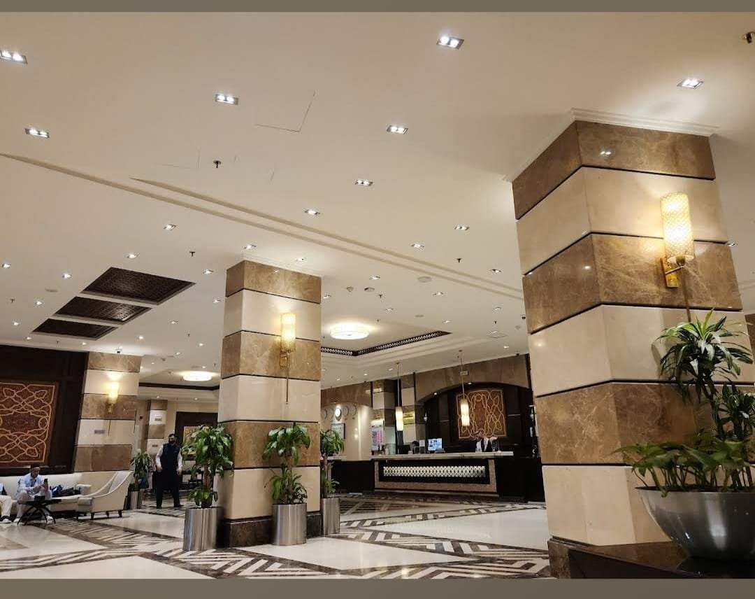 Pullman Zamzam Hotel - Image 2