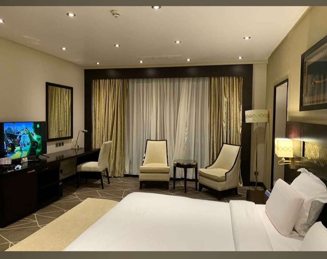 Pullman Zamzam Hotel - Image 4